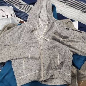 VICTORIA'S SECRET ANGEL  ZIP UP SIZE SMALL